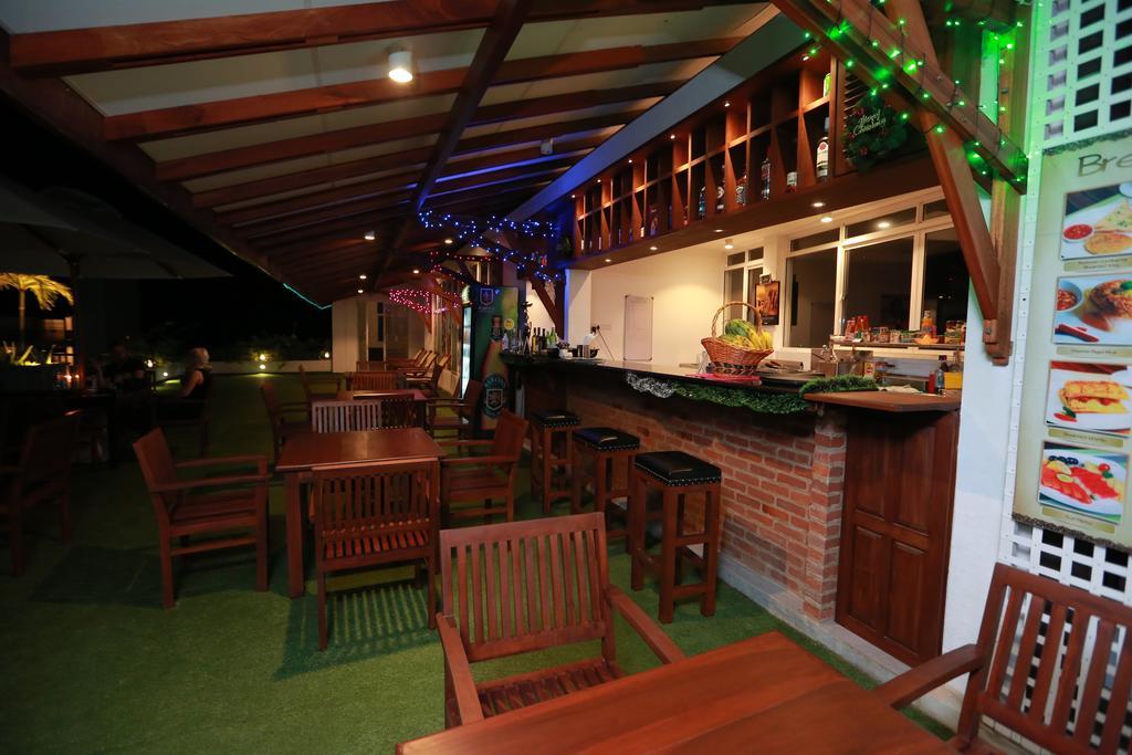 Refresh Hotel Hikkaduwa Δωμάτιο φωτογραφία