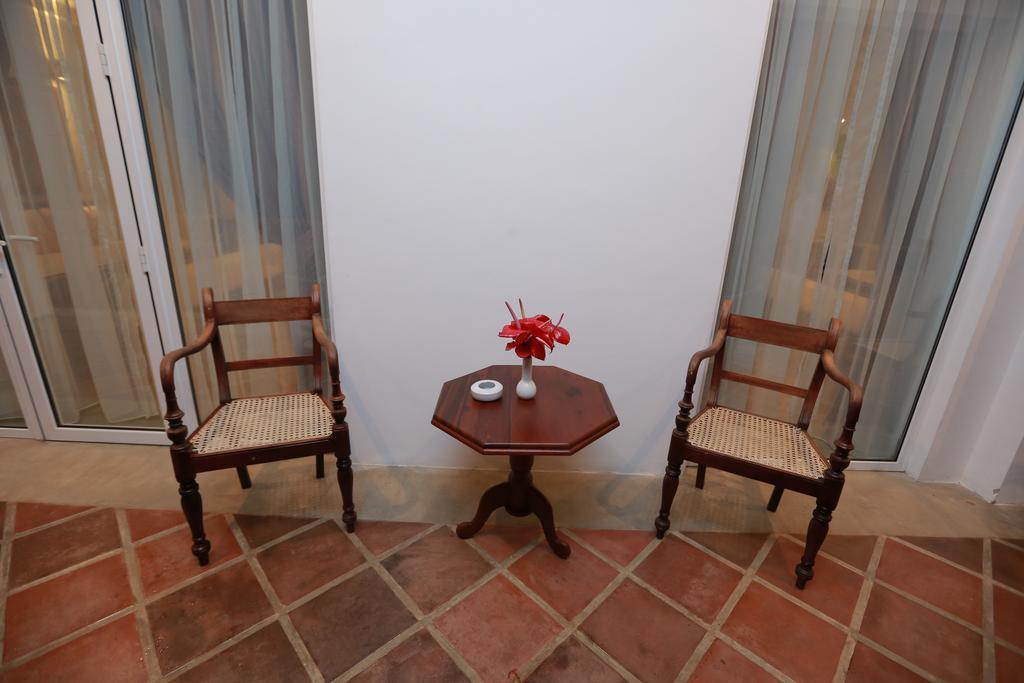 Refresh Hotel Hikkaduwa Δωμάτιο φωτογραφία