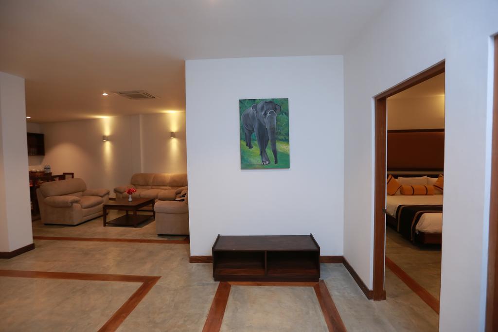 Refresh Hotel Hikkaduwa Δωμάτιο φωτογραφία