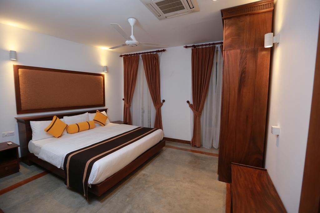 Refresh Hotel Hikkaduwa Εξωτερικό φωτογραφία