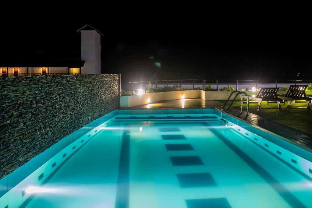 Refresh Hotel Hikkaduwa Εξωτερικό φωτογραφία
