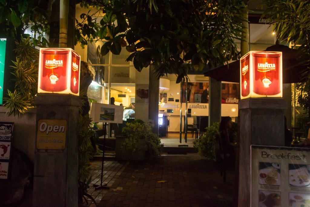 Refresh Hotel Hikkaduwa Εξωτερικό φωτογραφία