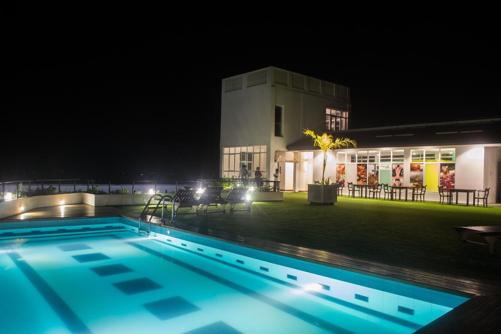 Refresh Hotel Hikkaduwa Εξωτερικό φωτογραφία