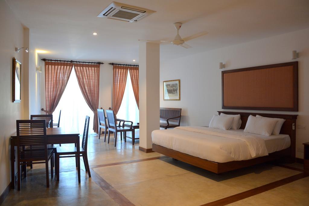 Refresh Hotel Hikkaduwa Δωμάτιο φωτογραφία