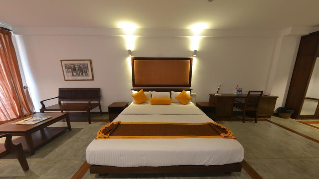 Refresh Hotel Hikkaduwa Εξωτερικό φωτογραφία